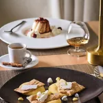 Restaurant Athena