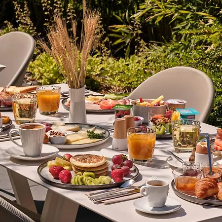 Restaurant Athena فندق