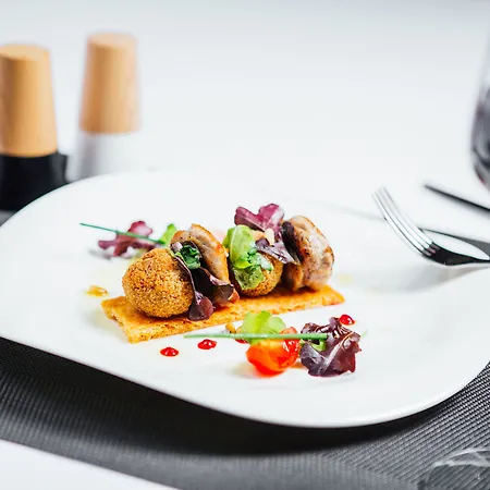 Restaurant Athena 4*