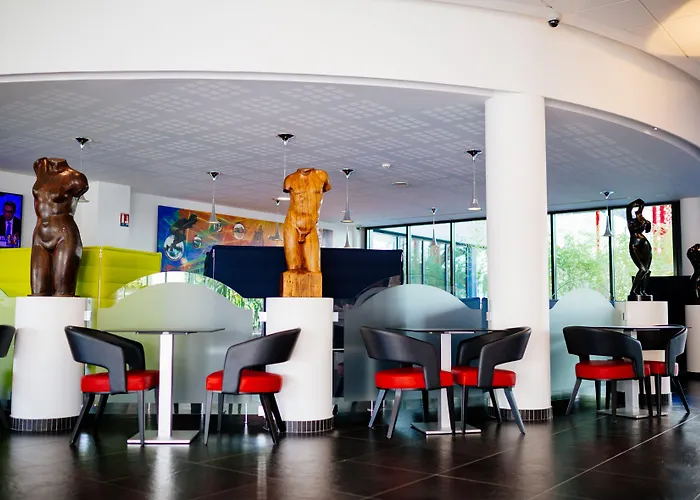 Hotel Restaurant Athena 4*