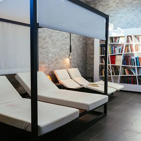 Restaurant Athena 4*